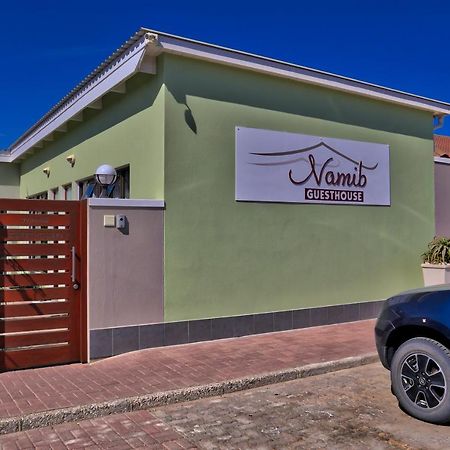 Namib Guesthouse Суакопмунд Екстериор снимка
