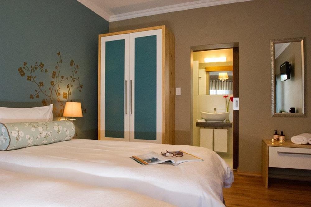 Namib Guesthouse Суакопмунд Екстериор снимка