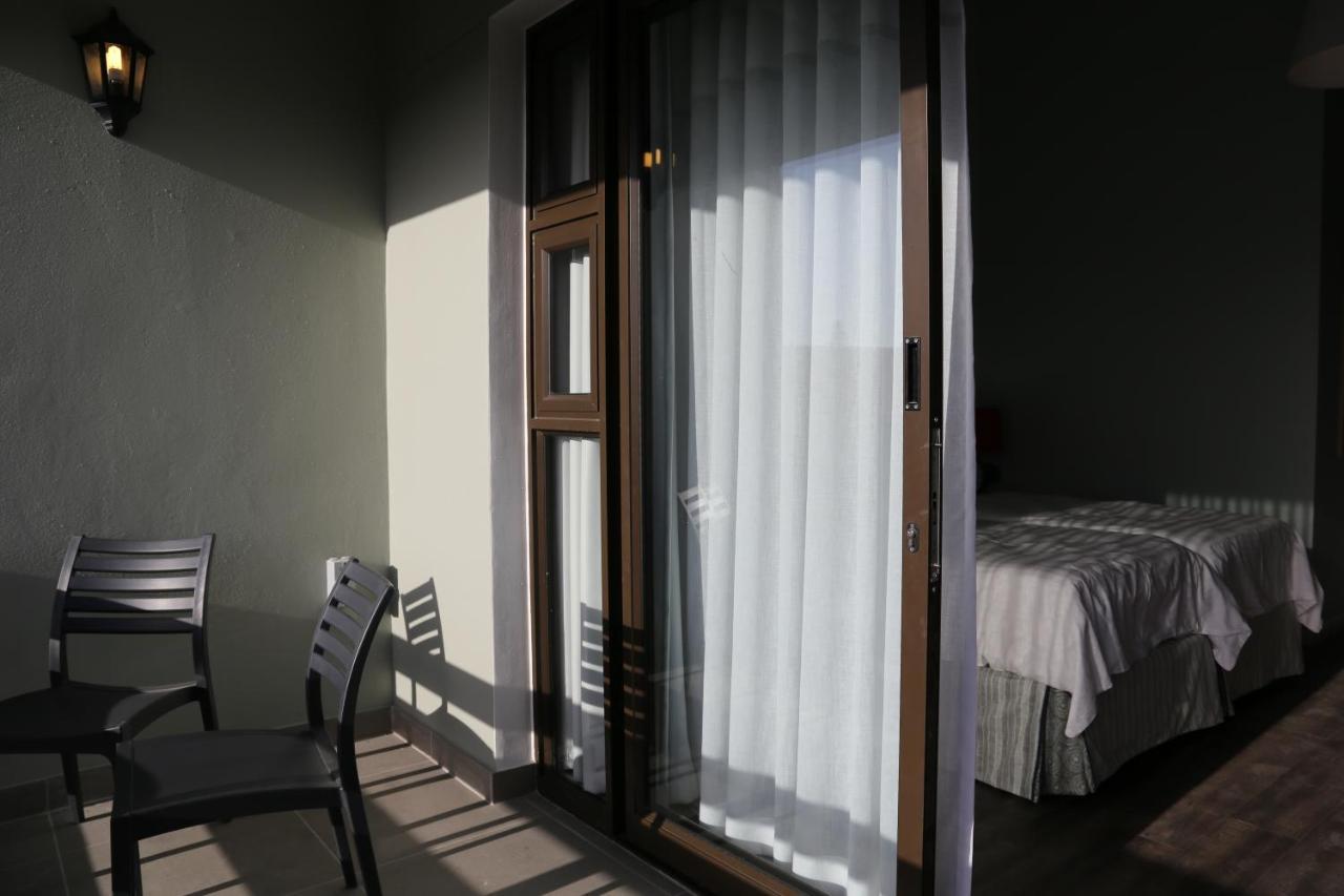 Namib Guesthouse Суакопмунд Екстериор снимка