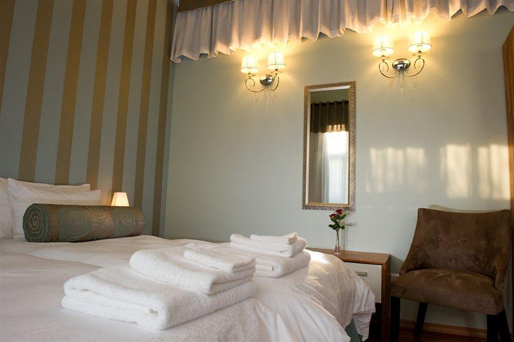 Namib Guesthouse Суакопмунд Екстериор снимка
